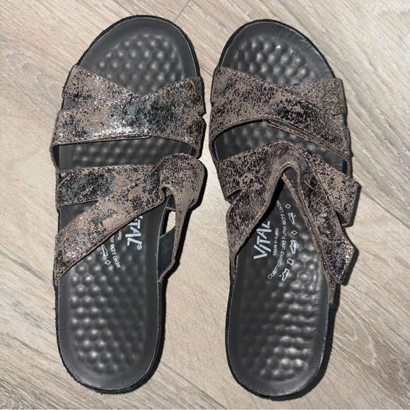 Vital Grey and Black Confort Cushioned Sandal Size US 8.5 / AU 39 - Picture 1 of 3